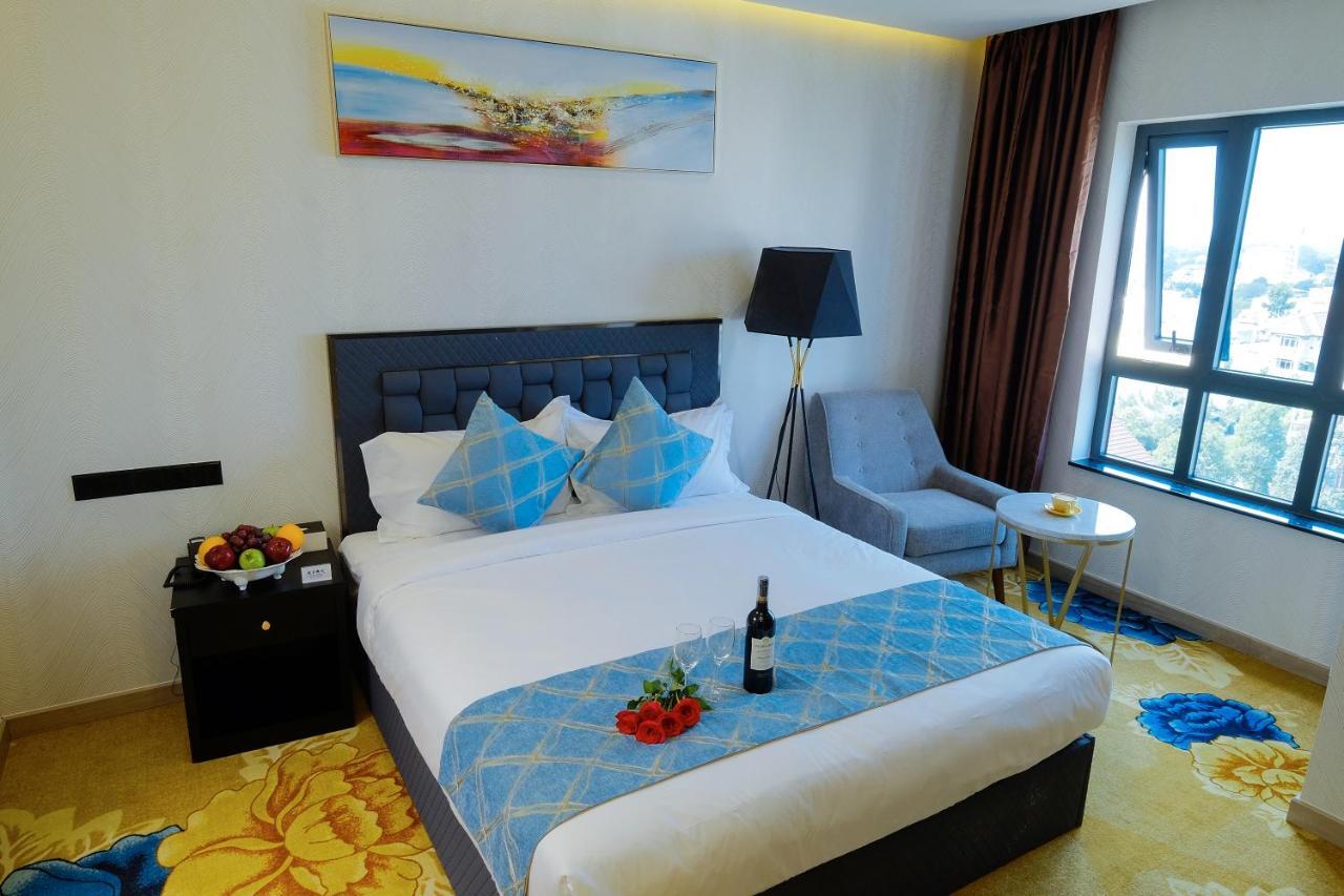 Diamond Hotel Thu Dau Mot Luaran gambar